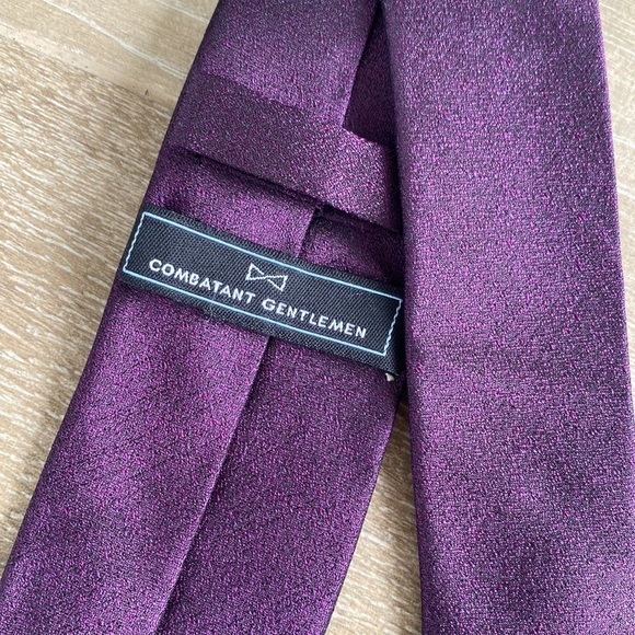 Grey and purple assorted ties and pocket squares - Picture 7 of 17